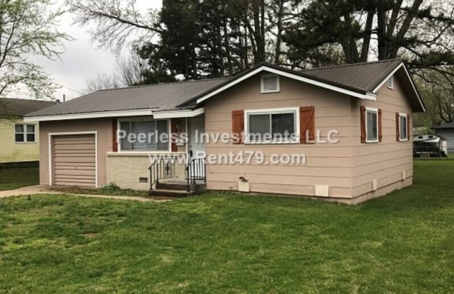 806 N 9th St - 806 North 9th Street, Rogers, AR 72756