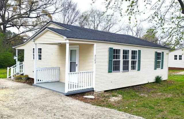 Newly remodeled home is located in Lancaster, SC 29720. photos photos