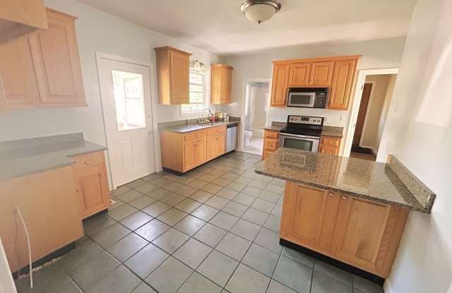 55 Cushing Ave photos photos