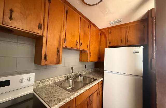 NE Tallahassee unit near TMH!!! Gallery 4