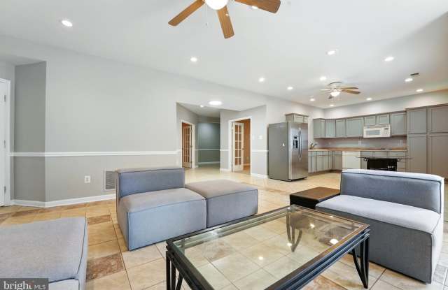 14863 CHIMBOTE Court Gallery 2