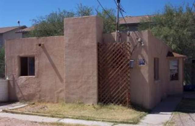 125 E Jacinto Street - 125 East Jacinto Street, Tucson, AZ 85705