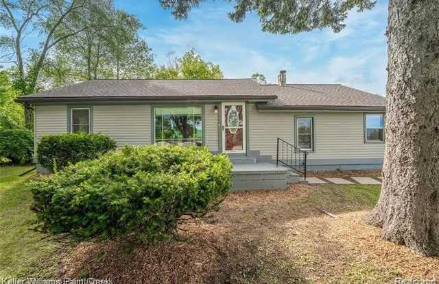 4907 JOHN R Road Gallery 2