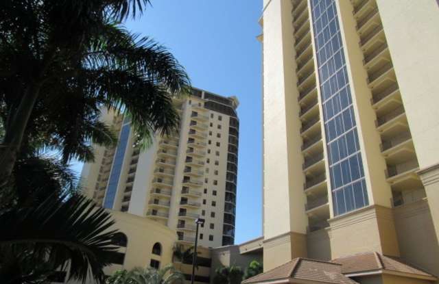 Gorgeous 4 bedroom 3 bath High-rise Condo photos photos