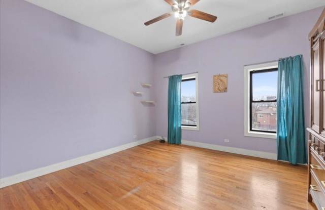 1046 N Milwaukee Avenue Gallery 2