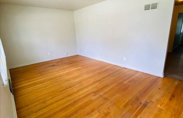 Berkeley 4br/1ba - 6827 Brower Court, Berkeley, MO 63134