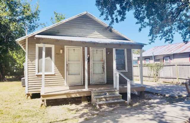 402 Lamar Street photos photos