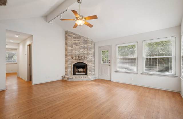 FALL INTO A NEW HOME WITH OUR MOVE-IN SPECIALS! photos photos