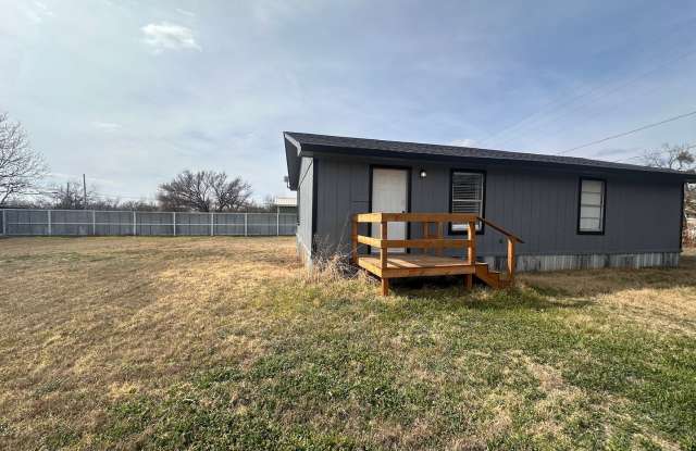 Fully Remodeled 2/1 in Bangs ISD - 230 Bell Street, Bangs, TX 76823 Fully Remodeled 2/1 in Bangs ISD - 230 Bell Street, Bangs, TX 76823