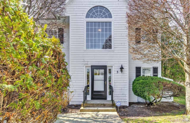 25 Mitchell unit: 3 photos photos