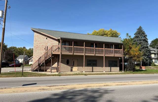Flexible Two-Story Commercial Space Available for Lease Gallery 3