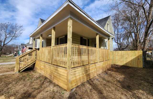 Spacious 3-Bedroom, 2-Bathroom Home AVAILABLE NOW!! Gallery 3