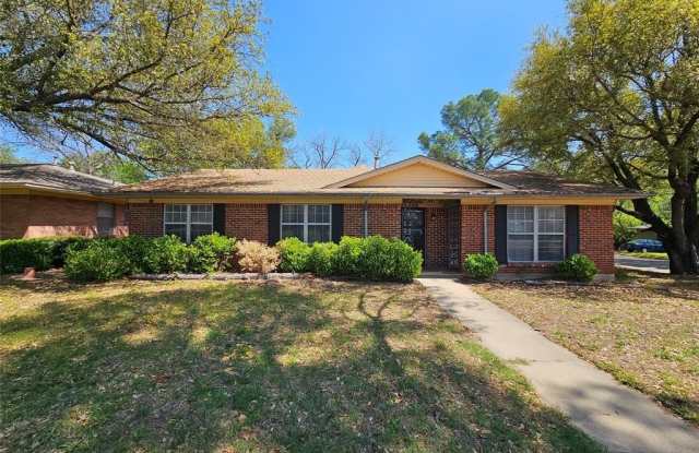 2100 Redwood Place - 2100 Redwood Place, Denton, TX 76209
