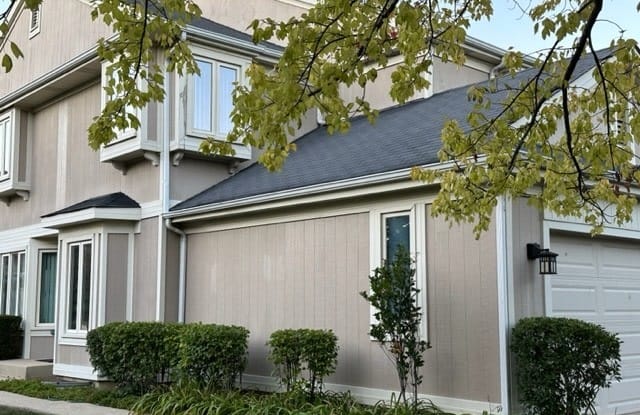 298 TANAGER Court - 298 Tanager Court, Lake County, IL 60015