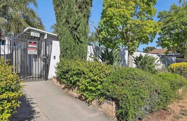 1550 South Maple Street - 1550 South Maple Street, Escondido, CA 92025