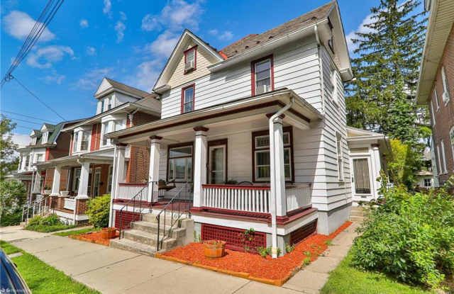 526 6th Avenue photos photos