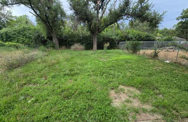 Charming 3 bed 1 bath! photos photos