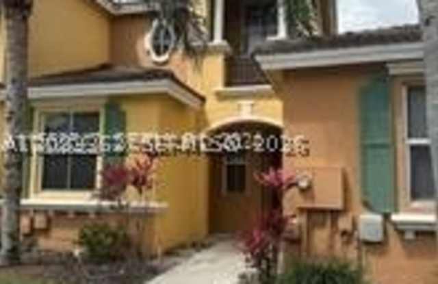 1040 NE 42nd Pl photos photos 1040 NE 42nd Pl photos photos