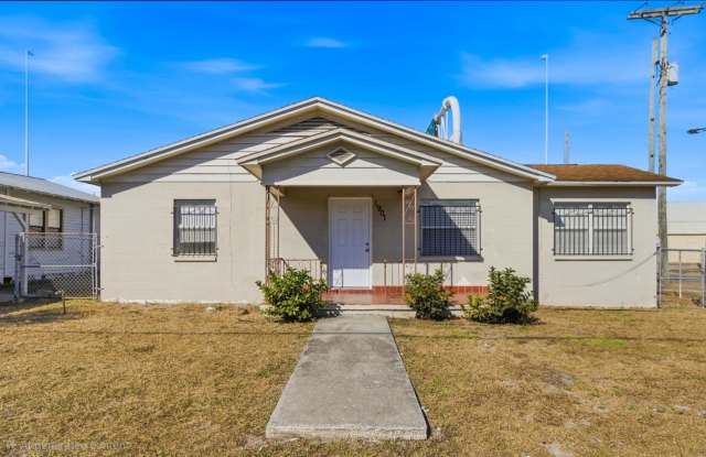 1901 W La Salle St - 1901 West La Salle Street, Tampa, FL 33607