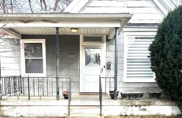 2 Bedroom. 1 bath near Beechmont Area photos photos