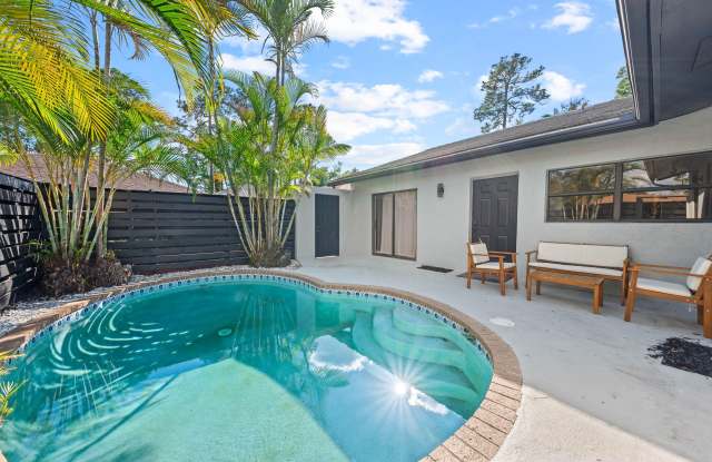 1277 Periwinkle Place Gallery 1