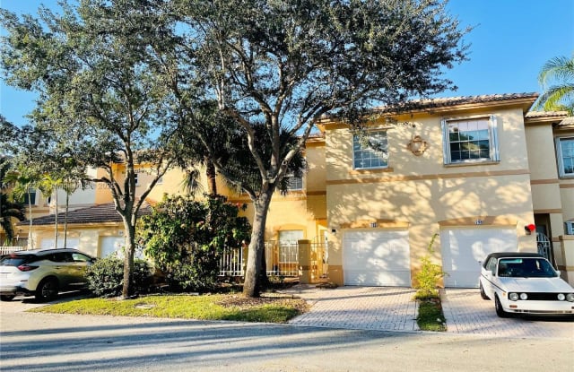 792 Northwest 170th Terrace - 792 Northwest 170th Terrace, Pembroke Pines, FL 33028