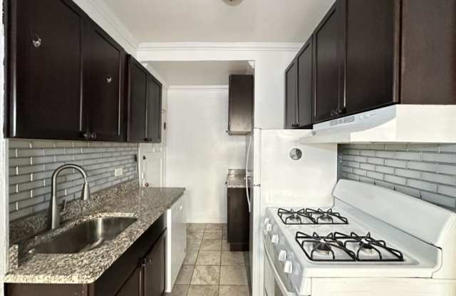 1359 Estes Gallery 2