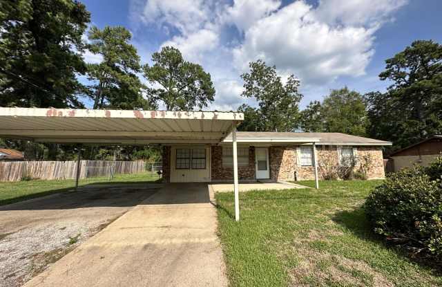 112 Hemlock Street - 112 Hemlock Road, Lufkin, TX 75901