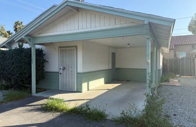 Cozy One Bedroom One Bathroom Cottage Home in Hemet! photos photos