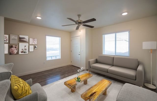 4102 E Sunbury Ln Gallery 2