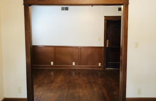 4044 Campbell St. - 1S Gallery 2
