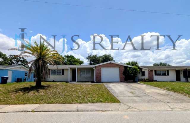 True 3 Bed~2 Bath~with garage. Over 1,000 sq ft, with updated kitchen & bathrooms, large open living space & a fenced in yard!! photos photos True 3 Bed~2 Bath~with garage. Over 1,000 sq ft, with updated kitchen & bathrooms, large open living space & a fenced in yard!! photos photos