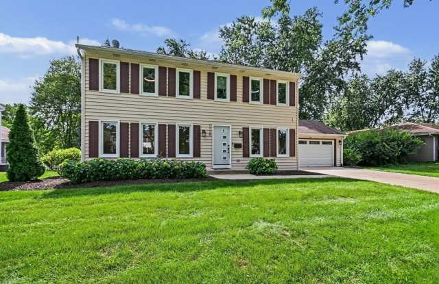 1120 Summit Hills Lane Gallery 3