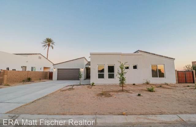 14837 E 47th Ln Gallery 2