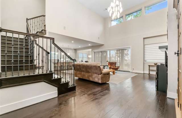 139 Gildwood Place Gallery 3