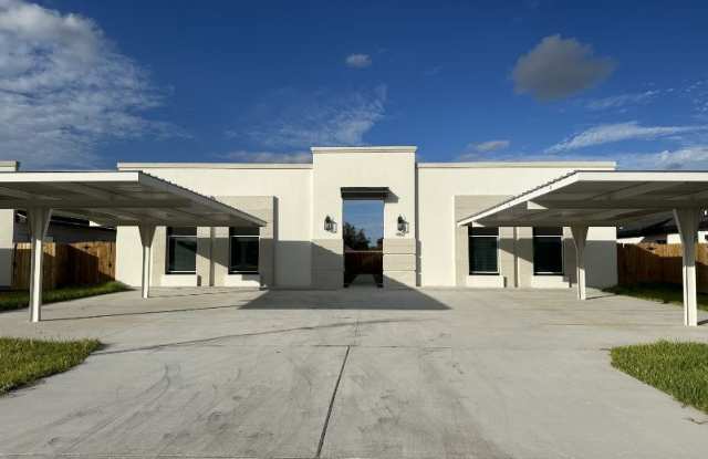 1002 Sugar Garden Dr 1 - 1002 Sugar Garden Drive, Pharr, TX 78577