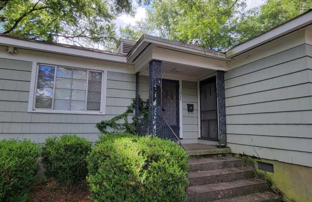 1622 Myrtle Street lot: 1624 Gallery 1