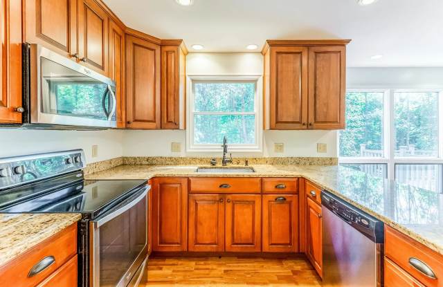 15076 Barkwood Dr Gallery 3