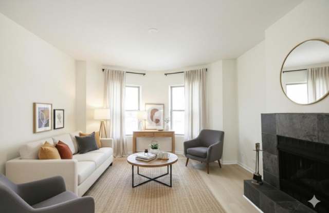 1223 East 52nd St. Gallery 3