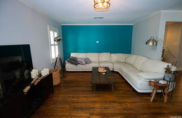 245 CALUMET PL Gallery 4