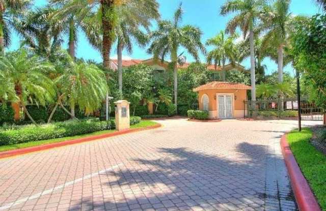 4836 N State Road 7 unit: 5-204 photos photos