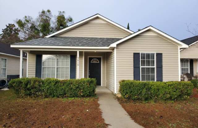 Cute 3BD/2BA located on a cul-de-sac! - 3010 Asbury Circle, Valdosta, GA 31602