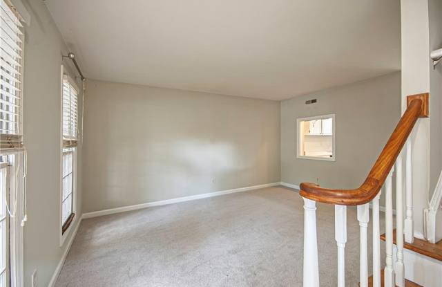 3099 Colonial Way Gallery 2