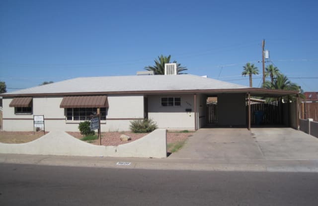 5620 N 19th Ave - 5620 North 19th Avenue, Phoenix, AZ 85015