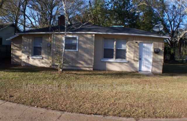 1098 Mackinaw Street - 1098 Mackinaw Street, Jacksonville, FL 32254