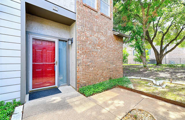 4067 Beltway Drive - 4067 Beltway Drive, Addison, TX 75001