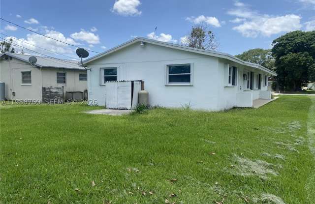 25423 SW 107th Ct Gallery 4