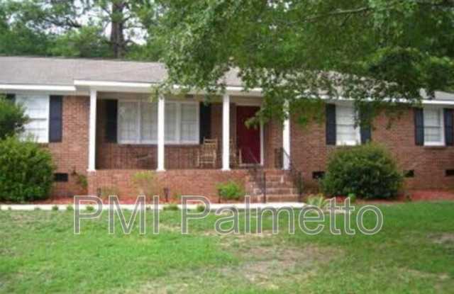 916 Riverview Dr photos photos