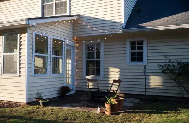 Charming 4BR House in Loganville/Walnut Grove Gallery 3