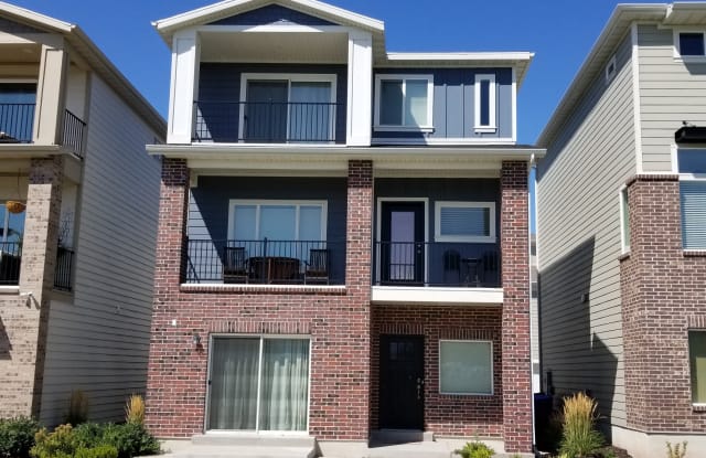 44 S Rio Grand Ave photos photos